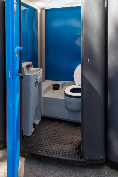 Portable Toilet Options We Offer in Millwood, WA